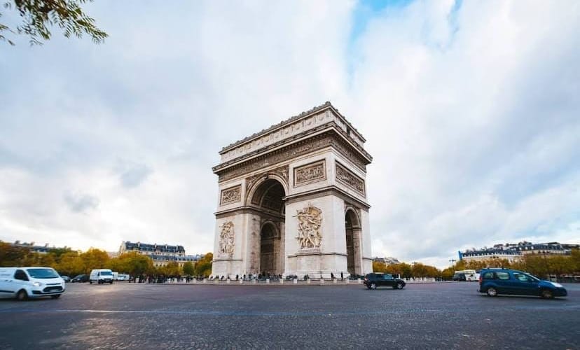 Arc de Triomphe - Que faire à Paris.jpg